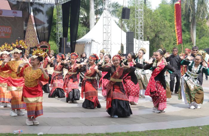 Festival Sangkuriang tampilkan ragam Seni Tradisional, Sabtu (13/12/2025).