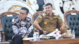 Bupati Bandung Dadang Supriatna meminta seluruh Kepala Organisasi Perangkat Daerah (OPD) dan ASN Pemkab Bandung untuk memfokuskan program kerja tahun 2026 pada visi misi daerah serta 57 rencana aksi yang telah ditetapkan. Foto: Diskominfo Kab. Bandung