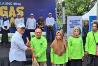 Pemerintah Kota Bandung mulai menerapkan strategi pengelolaan sampah berbasis lingkungan melalui program Petugas Pemilah dan Pengolah Sampah atau Gaslah. Program Gaslah resmi diluncurkan di Alun-alun Ujungberung pada Senin, 26 Januari 2026. Peluncuran ini menandai dimulainya penempatan petugas Gaslah di seluruh wilayah Kota Bandung. Foto: inilahkoran.id