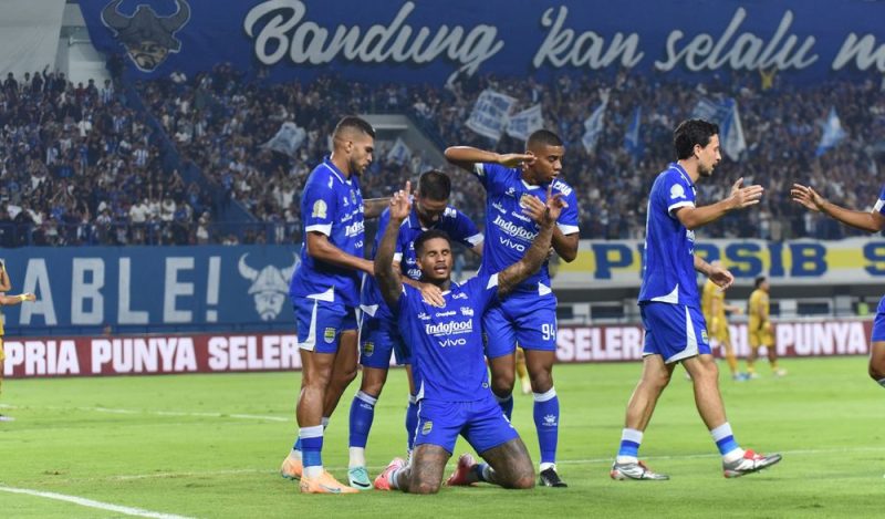 Persib Bandung akan menghadapi Ratchaburi FC pada babak 16 besar AFC Champions League 2 musim 2025/2026 pada Bulan Februari mendatang. Foto: persib.co.id