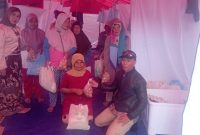 Bencana longsor terjadi di Desa Sukajaya, Kecamatan Lembang, Kabupaten Bandung Barat. Di Kampung Sukadami, sepasang suami istri dilaporkan meninggal dunia setelah tertimbun material longsoran yang terjadi.