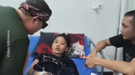 Kasus meninggalnya siswa kelas VII SMP berinisial NS (12), warga Kecamatan Jampang Kulon, Kabupaten Sukabumi, menjadi perhatian publik. Remaja tersebut meninggal dunia setelah sempat menjalani perawatan medis dengan sejumlah luka bakar di tubuhnya. (SC Youtube)
