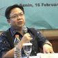 Founder dan Peneliti Utama Burhanuddin Muhtadi memaparkan hasil survei “Setahun KDM dan Evaluasi Publik atas Kinerja Pemprov Jawa Barat” di Kota Bandung, Senin (16/2/2026). Survei mencatat mayoritas warga Jawa Barat puas terhadap kinerja Gubernur Dedi Mulyadi dan Wakil Gubernur Erwan Setiawan selama satu tahun pemerintahan. Foto: indikator.co.id