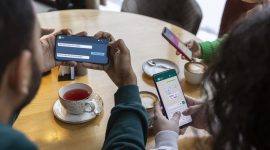 Fitur Baru WhatsApp Resmi Dirilis: Riwayat Chat Grup Kini Bisa Dibagikan ke Anggota Baru (Freepik)