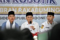 Wakil Presiden RI Gibran Rakabuming Raka didampingi Wakil Gubernur Jawa Barat Erwan Setiawan meninjau proyek robotik dan pelatihan kecerdasan artifisial bagi santri di Pondok Pesantren Baitul Arqom Al-Islami, Kabupaten Bandung, Rabu (4/3/2026). Kegiatan tersebut mendorong santri agar adaptif terhadap perkembangan teknologi digital. Foto: Humas Jabar