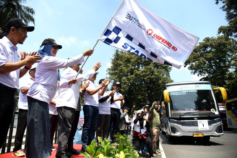Mudik Tanpa Biaya! 19 Bus Dilepas Wagub Jabar, Ratusan Warga Berangkat dari Bandung