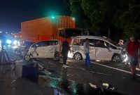 Kecelakaan lalu lintas secara beruntun melibatkan 10 kendaraan terjadi di KM 93 Ruas Tol Cipularang arah Jakarta pada Kamis, 5 Maret 2026 pukul 20.18 WIB. (Dok. Jasamarga)