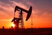 Ilustrasi Minyak Dunia, Harga minyak dunia sempat anjlok tajam setelah Presiden Amerika Serikat (AS) Donald Trump menyatakan perang dengan Iran hampir selesai. Namun, analis menilai penurunan harga tersebut belum mencerminkan kondisi pasokan energi global yang masih terganggu. (Google)