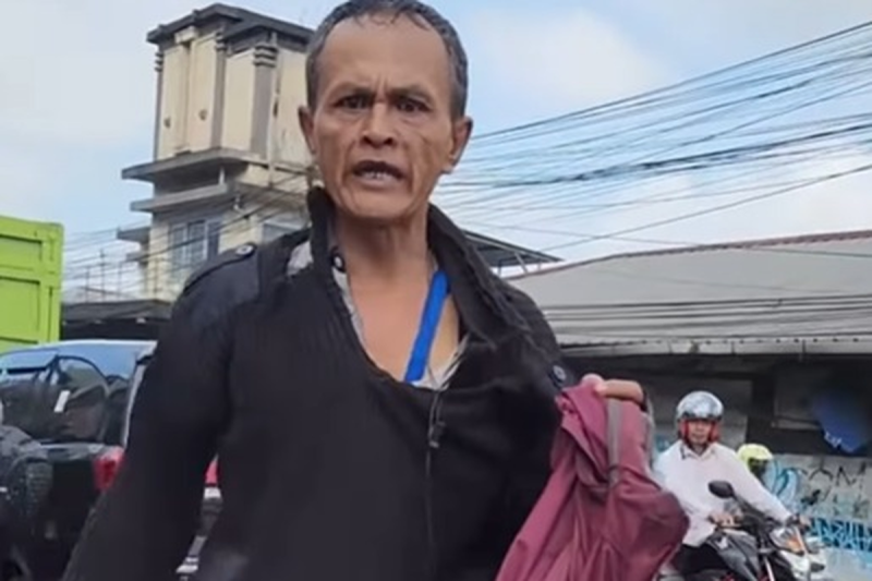 Pria Berkapak yang Ngamuk Usai Diduga Lecehkan Wanita di Sukabumi, (Dok Tangkapan Layar Instagram)