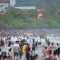 Suasana Pantai Pangandaran dipadati oleh Wisatawan (Foto Istimewa)