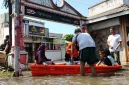 Banjir di kawasan Derwati Kota Bandung telah berlangsung selama tiga hari, Kamis 15 April 2026. (Foto: RRI/Bilal).
