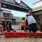 Banjir di kawasan Derwati Kota Bandung telah berlangsung selama tiga hari, Kamis 15 April 2026. (Foto: RRI/Bilal).