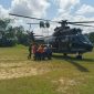 Sebanyak delapan korban meninggal dunia akibat peristiwa jatuhnya helikopter PK-CFX di Sekadau, Kalimantan Barat (Kalbar) akhirnya dievakuasi, Jumat (17/4/2026] (Foto Dispenau )