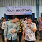 Bupati Majalengka, Eman Suherman, menegaskan komitmen Pemerintah Kabupaten Majalengka dalam mempercepat penyerapan tenaga kerja lokal melalui optimalisasi program Matahati (Masyarakat Cepat Kerja), Foto (DIskominfo Majalengka)
