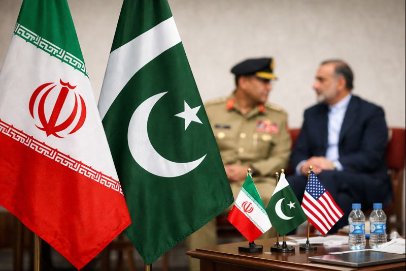 Ilustrasi perundingan AS dan Iran di Pakistan. Pertemuan Pakistan dan Iran Bahas 3 Poin Penting, Akankah Perang Segera Berakhir?(Chat GPT)