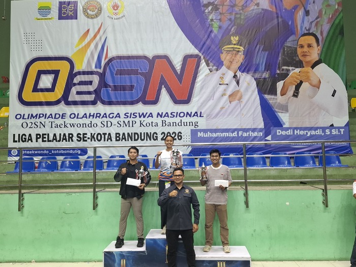 Pengurus Cabang Taekwondo Indonesia (Pengcab TI) Kota Bandung terus memperkuat pembinaan atlet usia dini melalui Olimpiade Olahraga Siswa Nasional (O2SN) dan Liga Pelajar 2026. Jumlah peserta tahun ini meningkat tajam, baik di tingkat sekolah dasar maupun sekolah menengah pertama.