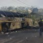 Kondisi bus ALS yang hangus setelah menabrak mobil truk tangk muata minyak di Jalur Lintas Sumatera (Jalinsum), wilayah Kecamatan Karang Jaya, Kabupaten Musi Rawas Utara (Muratara), Sumatera Selatan hingga menyebabkan 16 orang tewas, Rabu (6/5/2026).(Dokumentasi Polisi)
