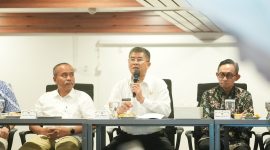 Wakil Gubernur Jawa Barat Erwan Setiawan menghadiri validasi data Anugerah Adinata Syariah 2026 di Masjid Raya Al-Jabbar, Kota Bandung, Kamis (21/5/2026). Jawa Barat optimistis mempertahankan gelar juara umum ekonomi syariah nasional. Foto: Humas Jabar
