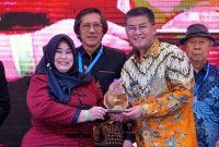 Wakil Gubernur Jawa Barat Erwan Setiawan menghadiri pembukaan Pameran Info Franchise and Business Concept (IFBC) 2026 di Kota Bandung dan mendorong pemberian ruang lebih besar bagi pelaku usaha kuliner lokal di pusat perbelanjaan modern. Foto: Humas Jabar