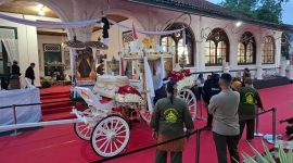 Kereta Kencana Untuk Mengikuti Karnaval Mahkota binokasih (Foto Kabar Pajajaran)