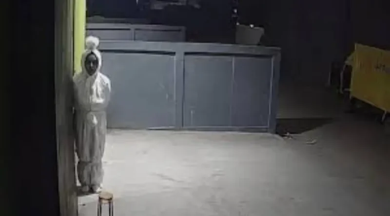 Ilustrasi Teror Pocong