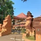 Gapura kantor DPRD Kabupaten Cirebon

