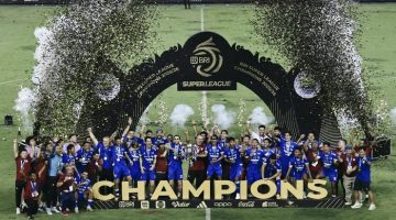 Momen Pemain Persib Bandung merayakan gelar juara Super League 2025/2026. (Foto: Persib Bandung)