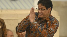 Menteri Keuangan Purbaya Yudhi Sadewa bersiap mengikuti Sidang Kabinet Paripurna di Istana Negara, Jakarta, Senin (20/10/2025). Foto: Aditya Pradana Putra/ANTARA FOTO