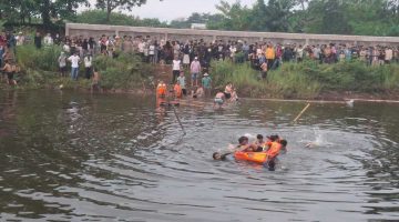 Dua orang pelajar Sekolah Menengah Pertama (SMP) di Kabupaten Bandung, Jawa Barat. Keduanya ditemukan dalam kondisi meninggal dunia setelah tenggelam saat berenang bersama teman-temannya pada Jumat (29/5/2026) sore. (Dokumen petugas Disdamkar Kabupaten Bandung)