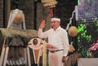 Gubernur Jawa Barat Dedi Mulyadi menyampaikan sambutan saat acara Lepas Sambut Kepala Kejaksaan Tinggi Jawa Barat di Bale Gede Gedung Pakuan, Kota Bandung, Selasa (2/6/2026). Dalam kesempatan tersebut, KDM menekankan pentingnya harmonisasi dan sinergi antarlembaga untuk meningkatkan pelayanan kepada masyarakat serta mencegah penyimpangan sejak dini. (Foto: Humas Jabar)