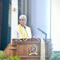 Wakil Gubernur Jawa Barat Erwan Setiawan menyampaikan sambutan dalam Rapat Paripurna Hari Jadi ke-544 Kota Bogor di Gedung DPRD Kota Bogor, Rabu (3/6/2026). Pada kesempatan tersebut, Erwan menegaskan bahwa sinergi antara pemerintah dan masyarakat menjadi kunci utama dalam mendorong kemajuan dan pembangunan daerah. (Foto: Humas Jabar)
