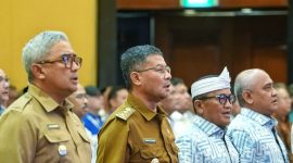Wakil Gubernur Jawa Barat Erwan Setiawan menghadiri sekaligus membuka Musyawarah Daerah (Musda) XIV BPD GAPENSI Jawa Barat Tahun 2026 di Hotel Aryaduta, Kota Bandung, Senin (15/6/2026). Dalam kesempatan tersebut, Erwan mendorong pelaku jasa konstruksi untuk terus meningkatkan profesionalisme, integritas, dan kualitas pekerjaan guna mendukung pembangunan infrastruktur yang berkelanjutan di Jawa Barat. (Foto: Humas Jabar)