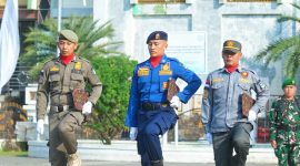 Personel Satpol PP, Damkar, dan Satlinmas mengikuti Apel Gabungan Peringatan HUT Damkar ke-107, Satpol PP ke-76, dan Satlinmas ke-64 Tingkat Provinsi Jawa Barat di Alun-alun Garut, Rabu (24/6/2026). (Foto: Humas Jabar)
