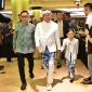 Gubernur Jawa Barat Dedi Mulyadi menghadiri Opening Ceremony Sunda Karsa Fest Karya Kreatif Jawa Barat 2026 di Trans Convention Centre, Kota Bandung, Jumat (26/6/2026). Dalam kesempatan tersebut, ia mendorong regenerasi pembatik, penganyam, dan perajin tradisional untuk menjaga keberlanjutan budaya Jawa Barat. (Foto: Humas Jabar)