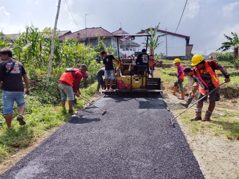 Bupati Majalengka Akui Jalan Rusak Jadi Sorotan Warga, Perbaikan Bertahap Terus Berjalan