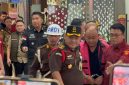 Dadan Hindayana eks Kepala BGN berompi merah jambu di Kejagung RI, 3 Juni 2026 (Istimewa)