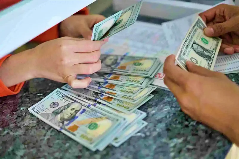 Nilai tukar dolar Amerika Serikat (AS)
