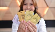 Harga emas di Pegadaian pada Kamis (4/6/2026) masih bergerak stabil. Seluruh produk logam mulia, mulai dari Galeri 24, Antam hingga UBS, mempertahankan harga yang sama seperti perdagangan sehari sebelumnya. (Pegadaian)