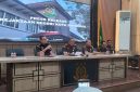 Kejaksaan Negeri (Kejari) Kota Bandung menghentikan penyidikan kasus dugaan penyalahgunaan kewenangan yang sempat menjerat Wakil Wali Kota Bandung Erwin dan anggota DPRD Kota Bandung Rendiana Awangga