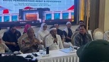 Gubernur Jabar Dedi Mulyadi hadir dalam pressconference kasus penyekapan dan penganiayaan di Mapolda Jabar, Jumat (26/6/2026).
(Istimewa)