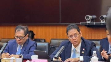 Menteri Keuangan Purbaya Yudhi Sadewa dalam pertemuan bilateral dengan Menteri Keuangan Republik Rakyat Tiongkok (RRT), Lan Fo’an, di Beijing pada Rabu (17/6/2026).(Dokumentasi Kemenkeu)


