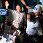 Eks Jampidsus Febrie Adriansyah saat tiba di rutan KPK tanpa mengenakan rompi tahanan, Jumat (24/7/2026) (Dok. KPK)

