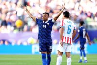 Penyerang Prancis Kylian Mbappé memimpin klasemen sementara peraih adidas Golden Boot Piala Dunia FIFA 2026 dengan koleksi tujuh gol dan dua assist. Ia unggul atas Lionel Messi dan Erling Haaland yang sama-sama mengoleksi tujuh gol. Foto: FIFA.