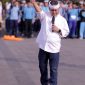 Sekretaris Daerah Jawa Barat Herman Suryatman bersama peserta didik mengikuti Aksi Ekologi sebagai penutup MPLS Pancawaluya 2026 di Taman Makam Pahlawan Cikutra, Kota Bandung, Selasa (21/7/2026). Foto: Humas Jabar