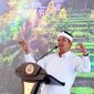 Gubernur Jawa Barat Dedi Mulyadi menyampaikan arah kebijakan pembenahan transportasi publik, termasuk evaluasi angkot tua dan rencana pengoperasian kembali Bandara Husein Sastranegara, di Kota Bandung, Rabu (22/7/2026). Foto: Humas Jabar