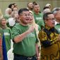 Wakil Gubernur Jawa Barat Erwan Setiawan bersama peserta mengikuti Bimbingan Teknis Keluarga Berintegritas hasil kolaborasi Pemerintah Provinsi Jawa Barat dan KPK RI di Aula BPSDM Provinsi Jawa Barat, Kota Cimahi, Jumat (24/7/2026). (Foto: Humas Jabar)
