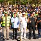 Gubernur Jawa Barat Dedi Mulyadi memimpin Apel Siaga Jabar Berseka di Sport Jabar Arcamanik, Kota Bandung, sekaligus mengumumkan kebijakan baru yang menjadikan pengelolaan sampah sebagai syarat subsidi sekolah, Jumat (24/7/2026). (Foto: Humas Jabar)