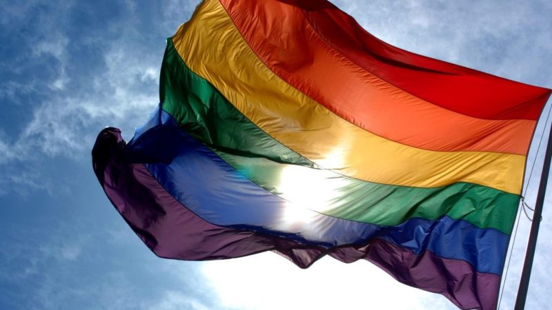 Pemerintah Provinsi Jawa Barat menegaskan komitmennya untuk menjatuhkan sanksi tegas kepada aparatur sipil negara (ASN) yang terbukti terlibat LGBT