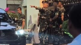Rumah Jaksa Agung Muda Tindak Pidana Khusus (Jampidsus) Febrie Adriansyah di kawasan Kebayoran Baru, Jakarta Selatan, tampak dijaga sejumlah personel TNI, Rabu (8/7/2026).