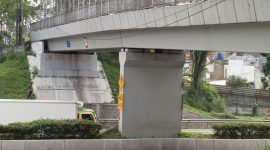 Retakan di jembatan Overpass Bojongsoang di di KM 146 + 400 ruas Tol Padaleunyi, nanti selama dua bulan jembatan tersebut akan diperbaiki, Kamis (9/7/2026)
